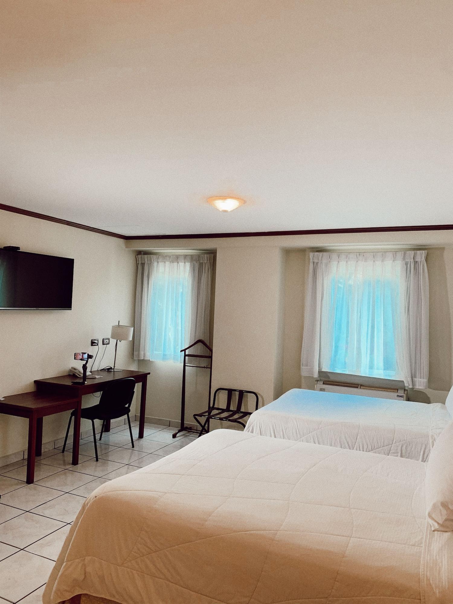 Hotel Gardenia Inn San Salvador Exterior photo