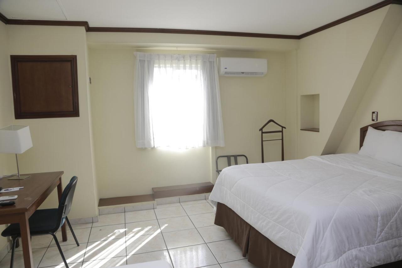 Hotel Gardenia Inn San Salvador Exterior photo