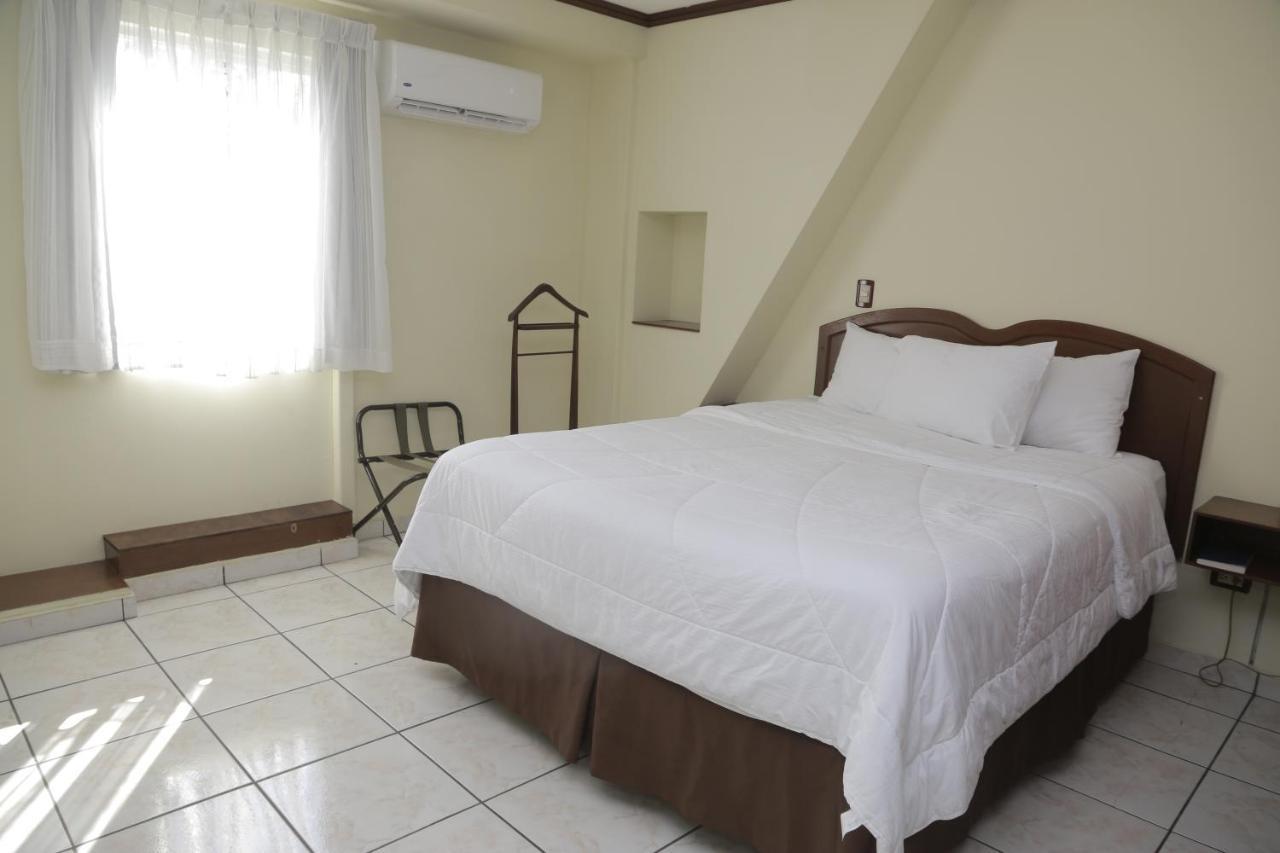 Hotel Gardenia Inn San Salvador Exterior photo